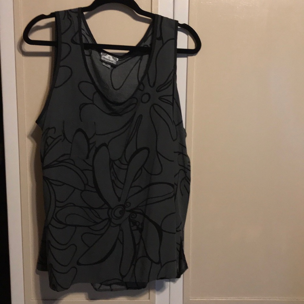 Manuheali’i Sleeveless Top (From Hawai’i)